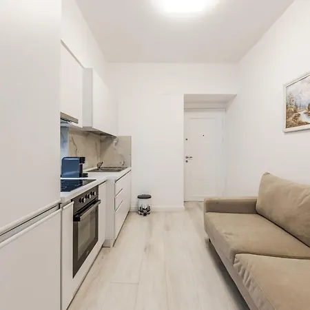 Leo's Garden View By Pikhost * Tirana