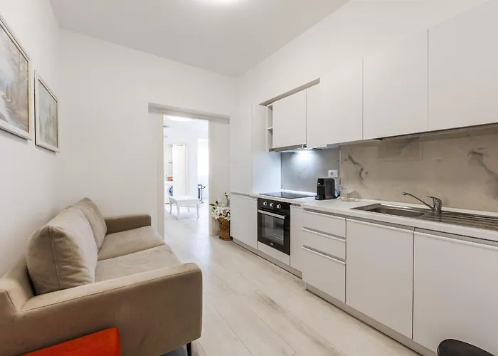 Apartamento Leo's Garden View By Pikhost